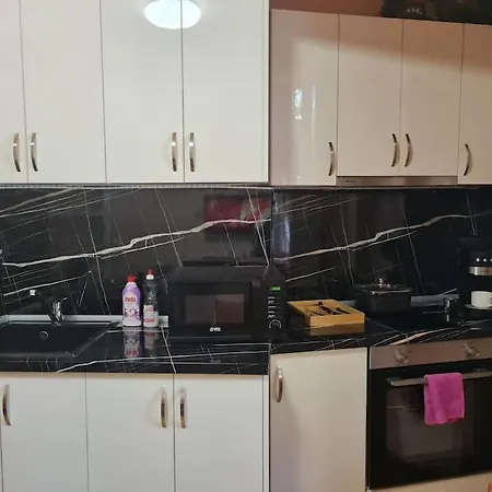 Apartment Апартамент Климент До Плажа *